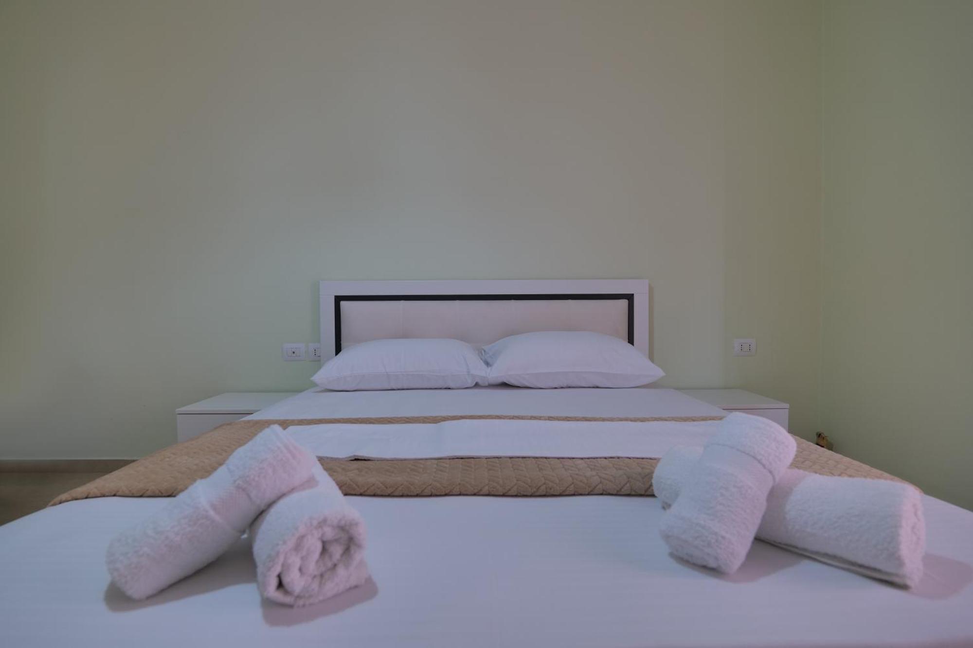 Noel Sea View Apartments Sarandë Eksteriør bilde