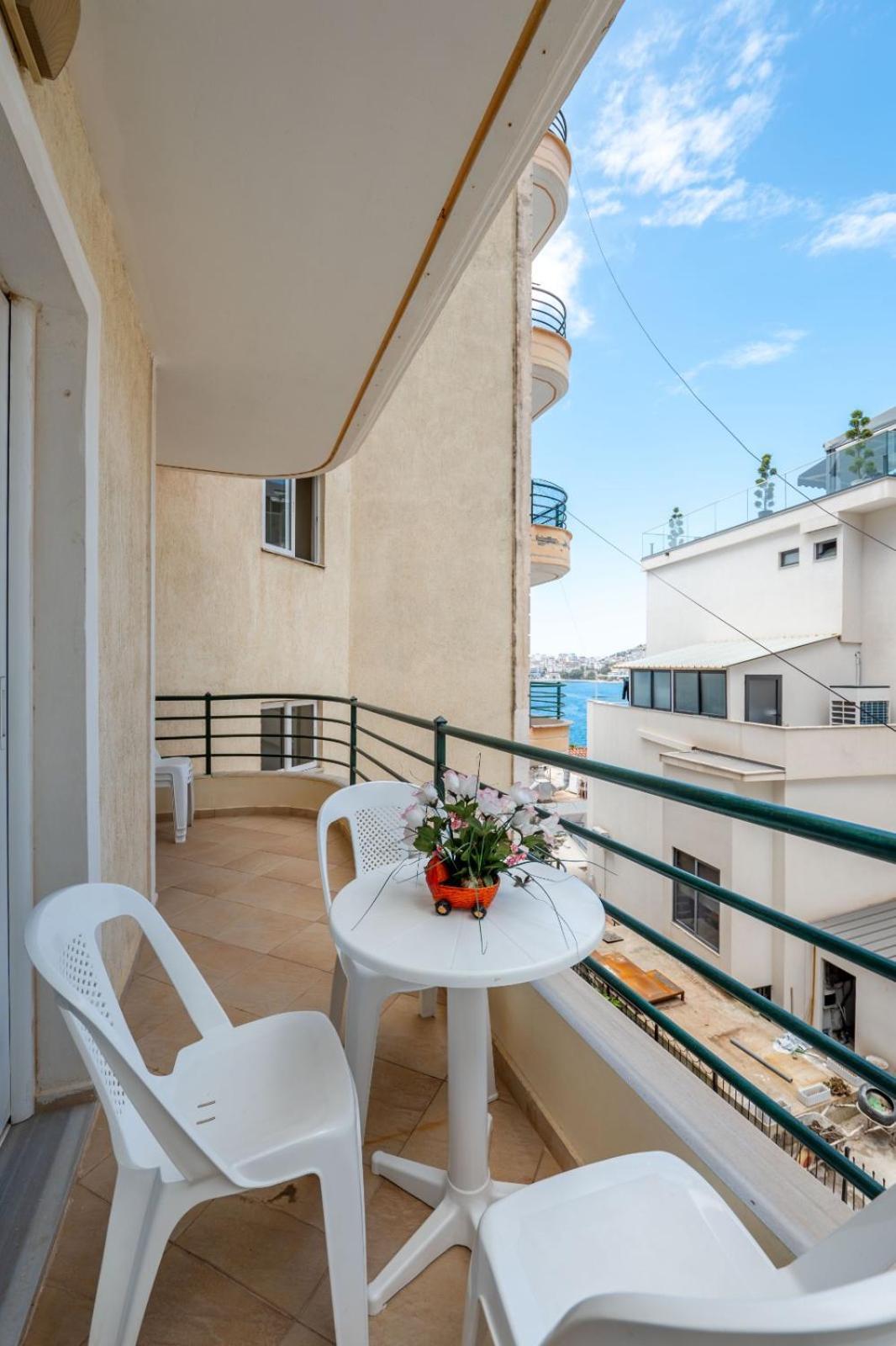 Noel Sea View Apartments Sarandë Eksteriør bilde